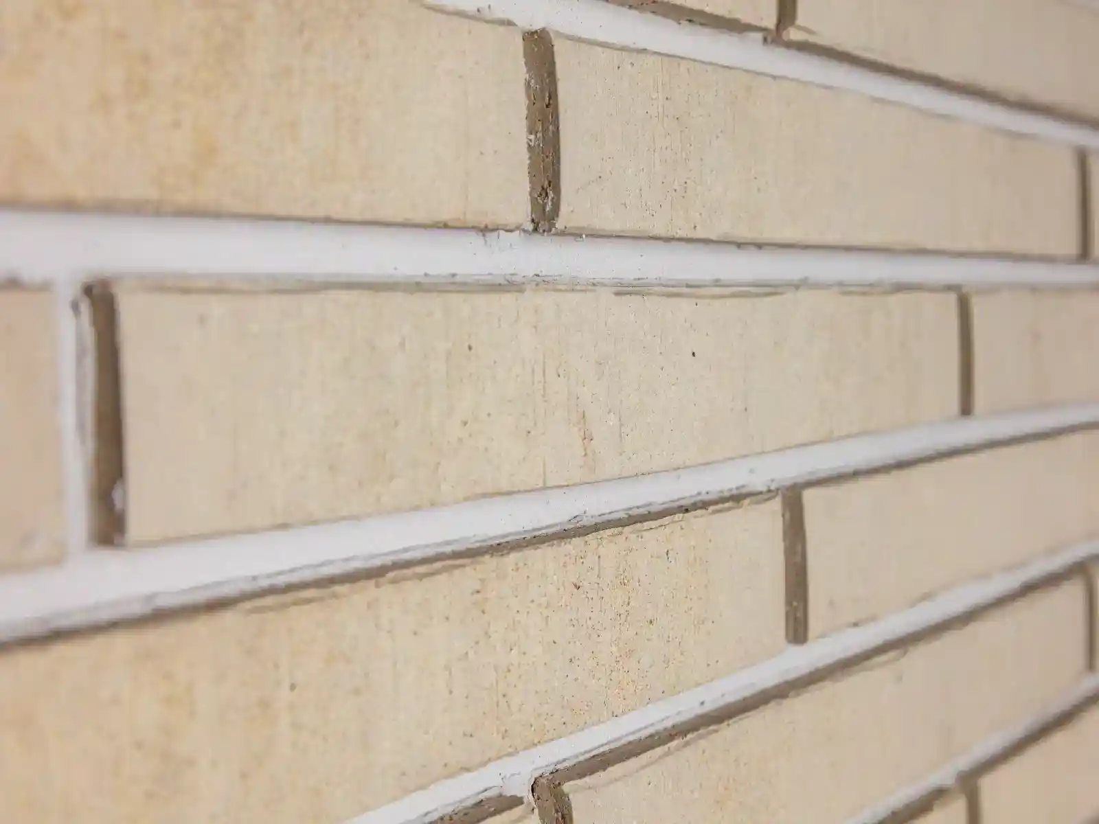 Klinkerriemchen Titan Linara langformat weiss gelb