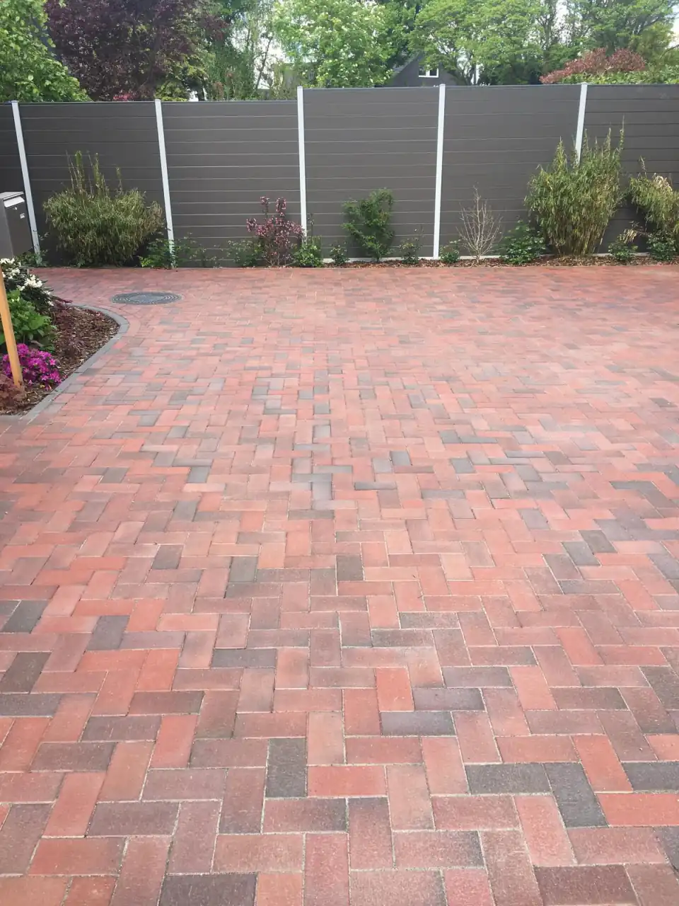 Terrasse mit der Sorte Balkum verlegt