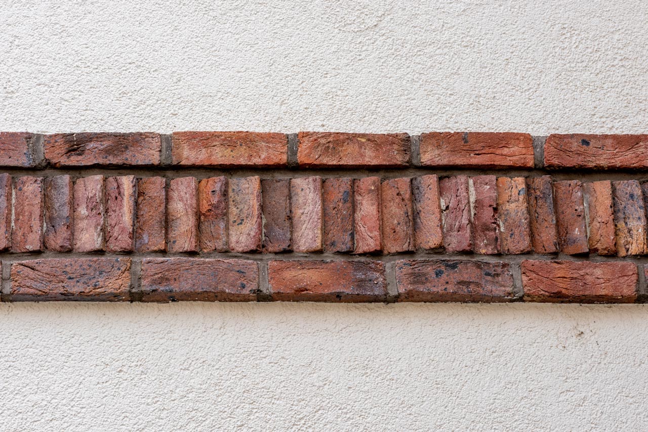 Ornamente & Zierflaechen mit Klinkerriemchen