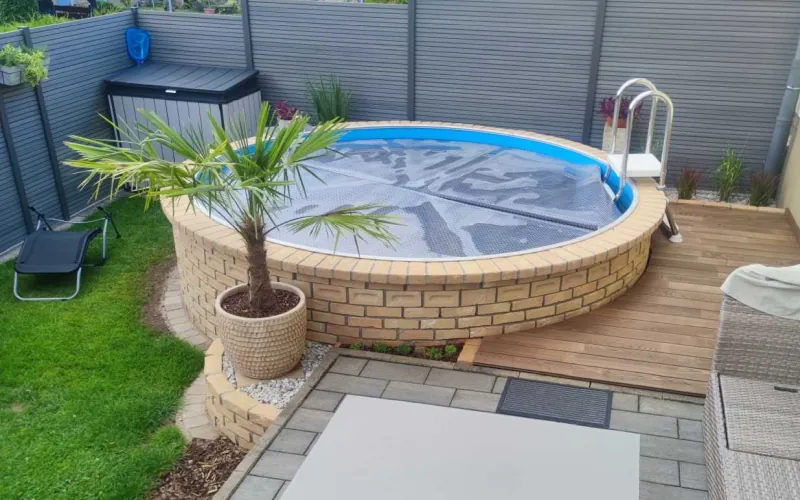 Klinkermittelstücke gelb - Pool