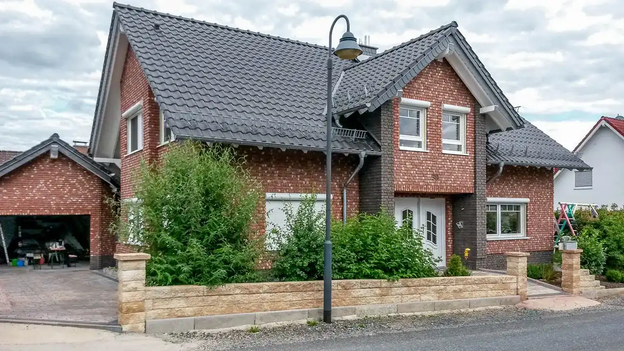 Sorte Neu römisch als Außenfassade eines Wohnhauses