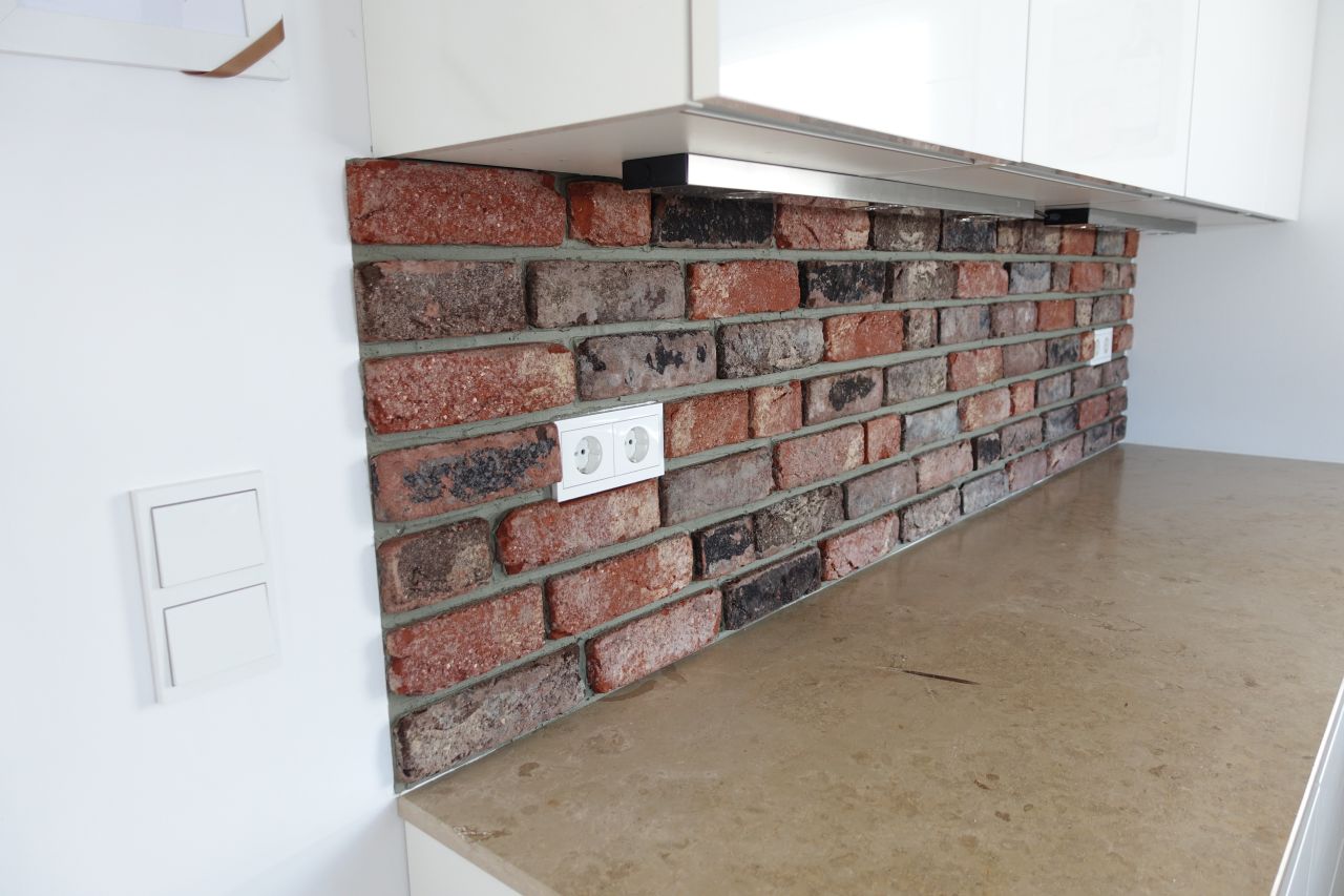 Steinwand-Kuche-Verarbeitung-Projektbild-Final