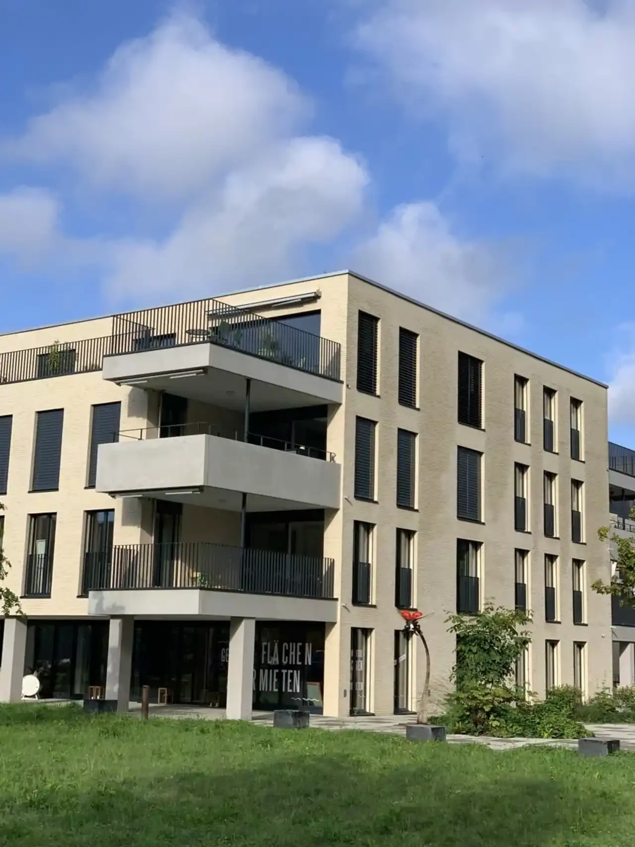 Wohnkomplex mit der Sorte Titan Linara