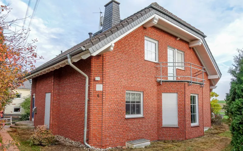 Klinkerriemchen Rubinrot - Hausfassade