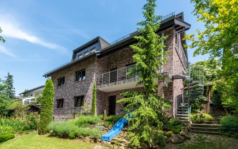 Klinkerriemchen Antik schwarz - Hausfassade