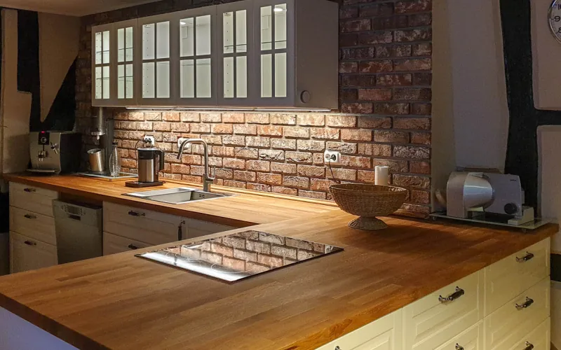 Backsteinriemchen Antik classic - Küchenrückwand