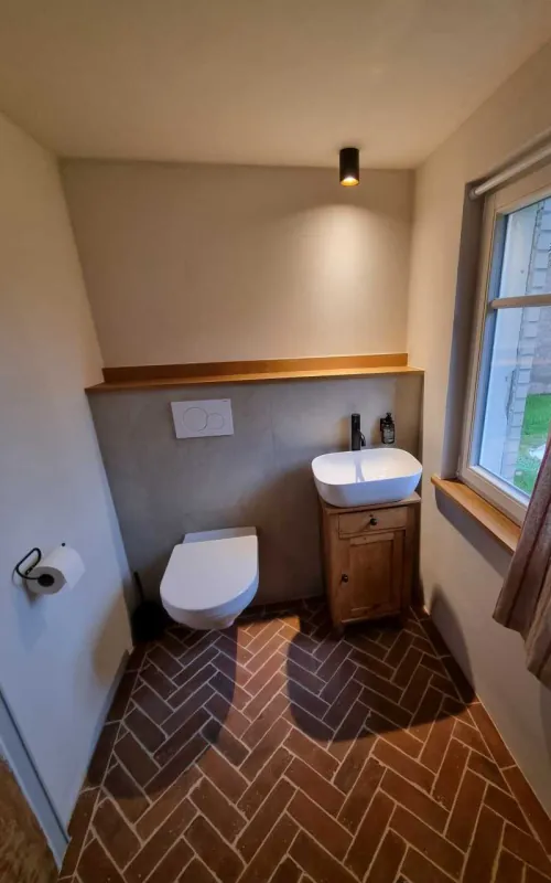 Klinkerriemchen New York Flamme - Boden / WC Klinkerriemchen New York Flamme - Boden / WC