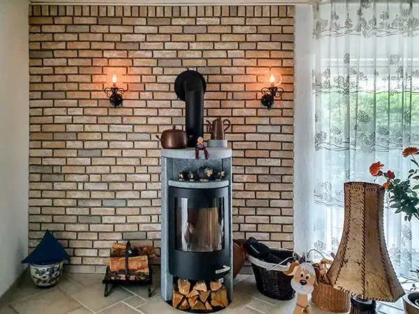 Klinkerriemchen Antik gelb Kamin Ofenwand