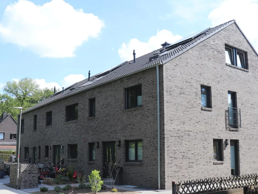 Klinkerriemchen Wolf grey - Reihenhaus